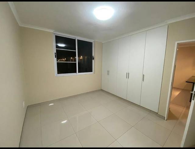 1 BEDROOM APARTMENT FOR SALE IN UMHLANGA RIDGE